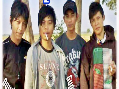 Cover album Blupartel Berwarna