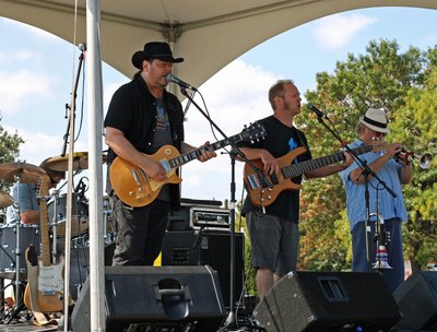 Rickshaw Lizard at the Locust Point Fest, Baltimore, Sep 20, 2014.  W/ Gary Hendrickson on trumpet. 
