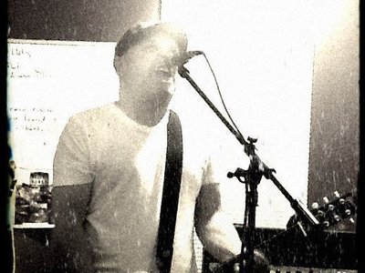 Mono In Stereo photo