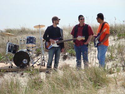 Oneg Shemesh Band photo