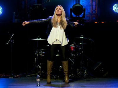 Rising Tour 2015 - Photo by Bill Gellerman