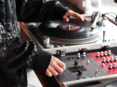 DJ Wiskaz photo