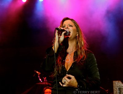 Opening for Kansas Shari Puorto in Las Vegas