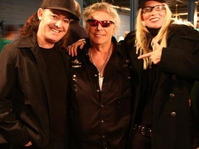 Jon and I hung out with the great Leslie West after the show!