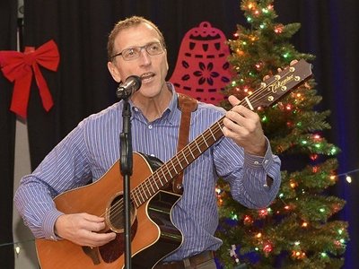 Tom Jackman - Christmas tree