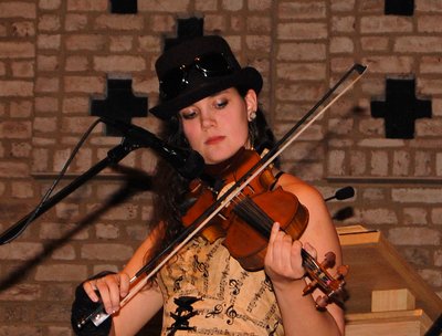 Lauren throws down at First Night Winchester 2015.