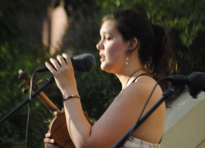 Lauren Smith on vocals, Music on the Steps, July 2014