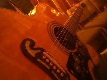 Tracking acoustic guitar (my EJ200 Ephiphone) at JBM Recording 