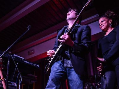 Karen Bryant Music photo