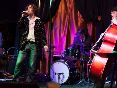 Live at the Feedback Lounge, West Seattle.