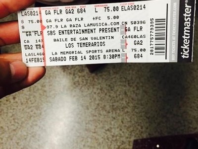 Gonna watch temerarios perform tonight I love there songs