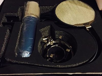 Stu mic for sale, already sold.