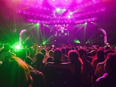 Temerarios concert was tigh, I hope to perform in front of a large crowd like this someday !