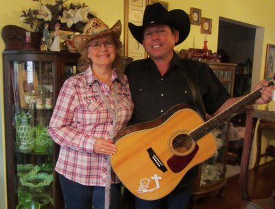 Messengers of the Cross, Wayne & Shirley Street