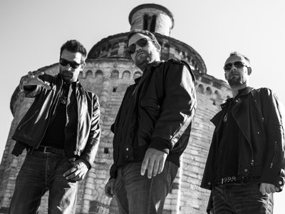 Veratrum OFFICIAL photo