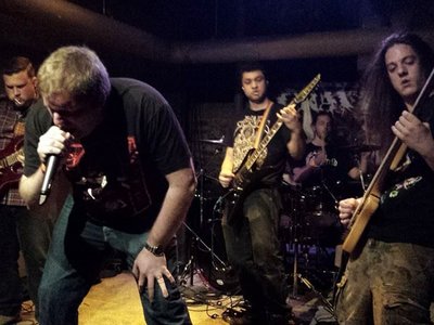 Graveslave photo