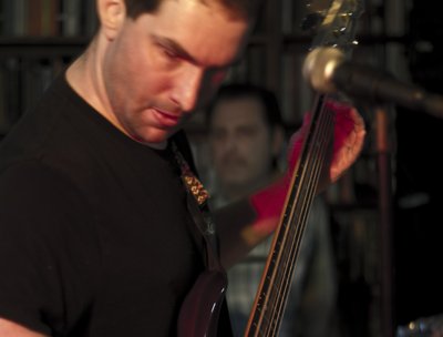 Angel slappin' da bass.