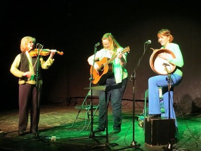 Green Sails at Miramar Theatre on St Patrick's Day 2015