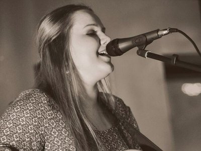 Shelby Brown photo