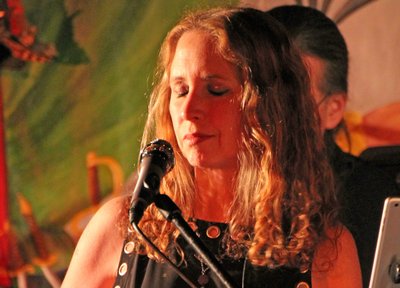 Roxy & Dukes show (Jane Getter) - photo credit Alan Benjamin