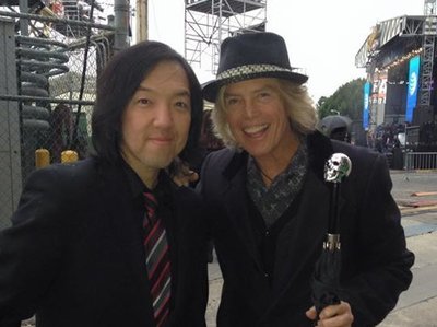 Toshi Yanagi photo