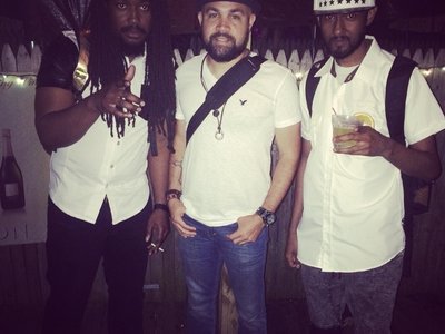 Shared the stage with some great DJ's at The Lox Lounge. I'm here with DJ Rich of King Lion Sound an