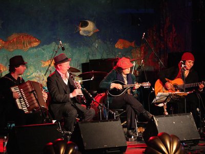 I Viaggiatori at Global Carnival, Bellingen