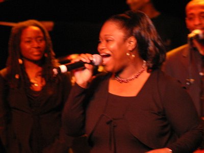 Member Shekie sings with the anointing - Live