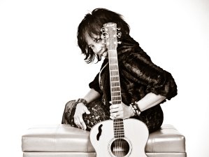 Lisa Sanders by Chris Woolley