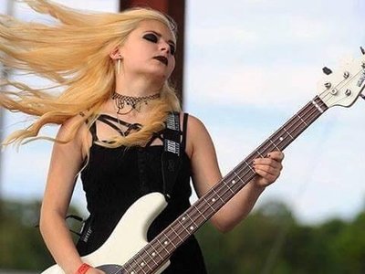 Mandy Sixx