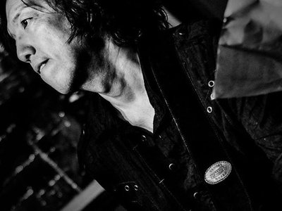 Toshi Yanagi photo