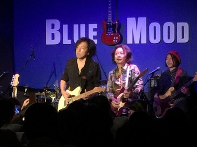 Toshi Yanagi photo