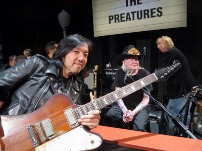 Toshi Yanagi photo