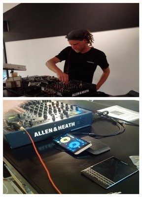 live at BlackBerry Pop-Up-Store in frankfurt