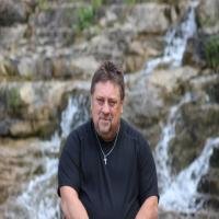 Robert Russell photo