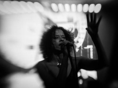 cassi live 2