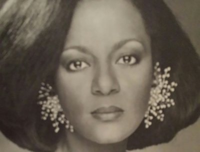 Eleanore Mills photo