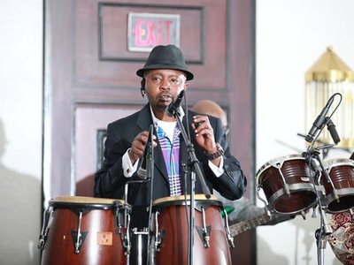 Kutay Turay featured with Roots Afric Band