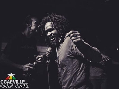 MICAH SHEMAIAH photo