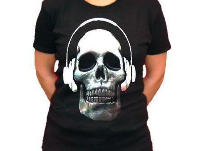 DB1 SHIRT (C) Mobtownchicago/M.Thomas