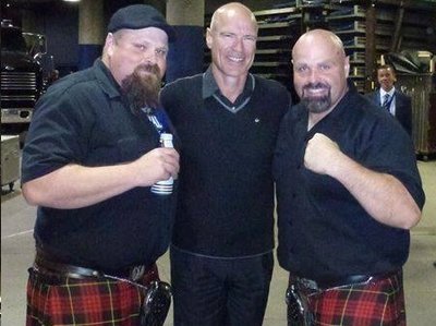 Mark Messier & The Campbell Brothers photo by Gord Redel