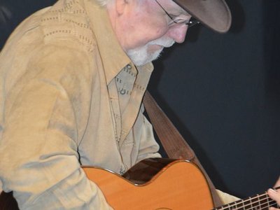 Larry Mangum photo