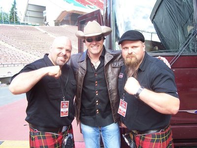 George Canyon & The Campbell Brothers photo by Alex Maletich