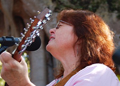2016 South Florida Folk Festival Songwriter Competition. Photo by Franc Robert.