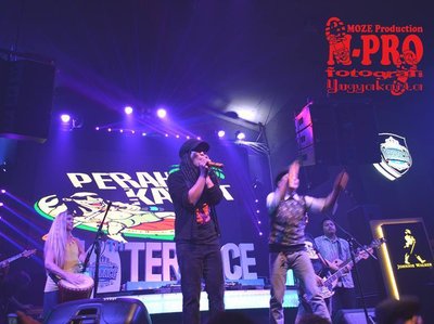 PERAHU KARET photo