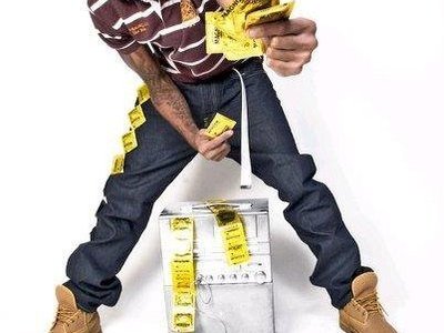 Photography: David Apuzzo Styling: Kenneth Knight Jr. Hair and Make-up: Brittaney Little