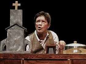 Craig Roath is absoultely perfect as Joseph Merrick.