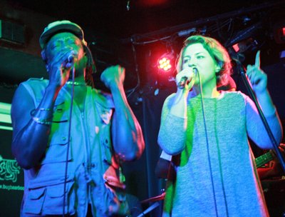 DUBVOCALIZA : Barrington / Natalia