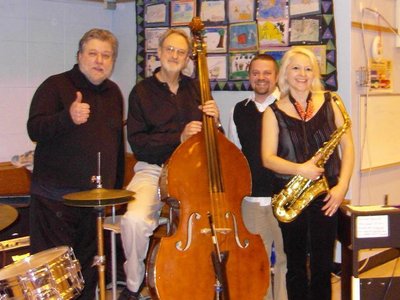Sax Diva Suzanne Grzanna photo