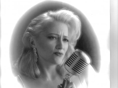 Sax Diva Suzanne Grzanna photo